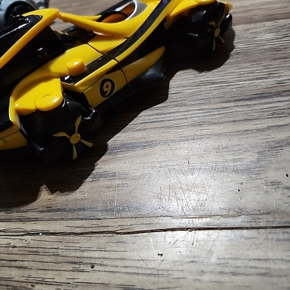 Yellow speed racer - Picture 5 of 5